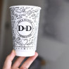 Gobelet en papier double paroi de 450 ml imprimé personnalisé avec le logo 'Dan & Decarlo'